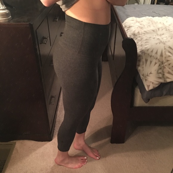 Lululemon Cotton Roll Down Crop - Picture 3 of 7